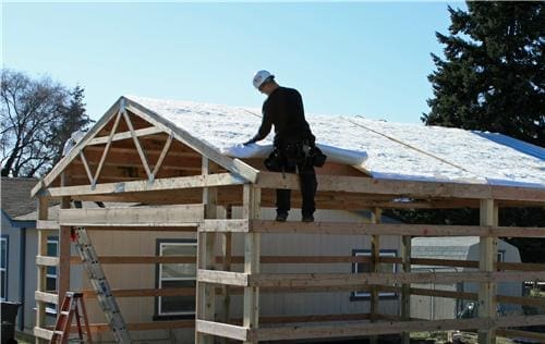 2.5" Vinyl Backed Fiberglass Roof and Wall Insulation | Steel Structures America