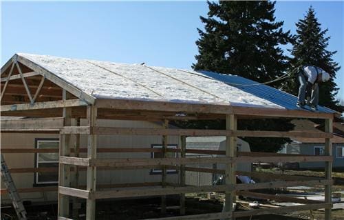 2.5" Vinyl Backed Fiberglass Roof and Wall Insulation | Steel Structures America