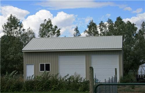 2' Roof Overhangs with Fascia and Soffits | Steel Structures America