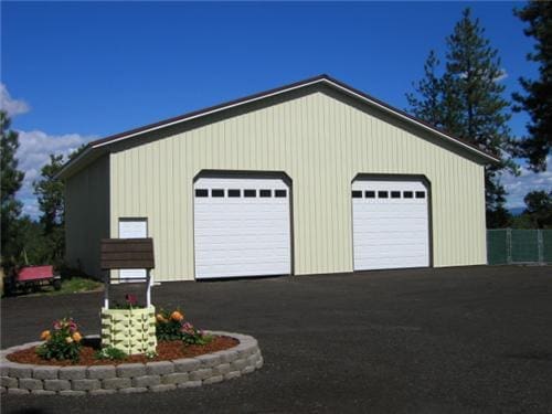 Traditional Residential Overhead Doors | Steel Structures America