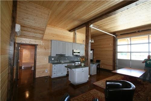 #5531 - Post and Rafter Barn with Loft | Steel Structures America