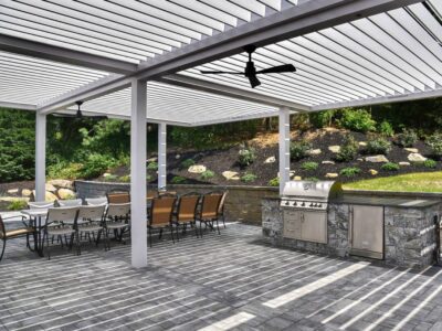 louvered aluminum pergola