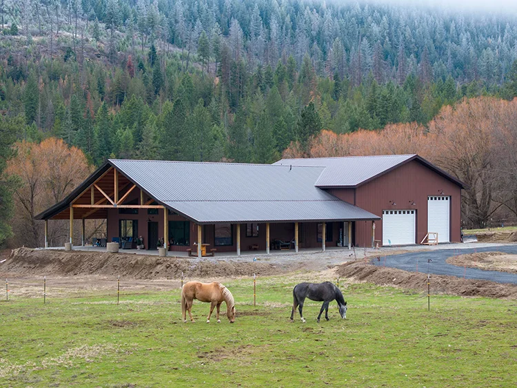 A barndominium farm with horses