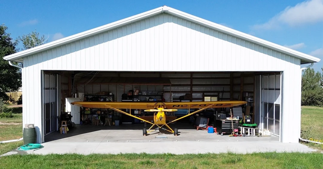 A small airplane hanger constructed by Steel Structures America