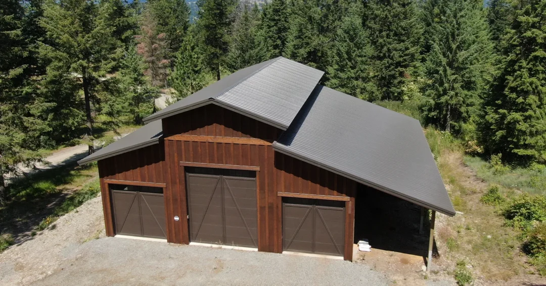 A custom pole barn is displayed showing the features not available on a turnkey build